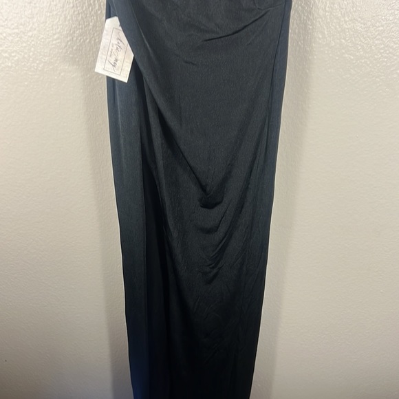 (SOLD) Katie May A Cut Above Gown in Black - Picture 5 of 10